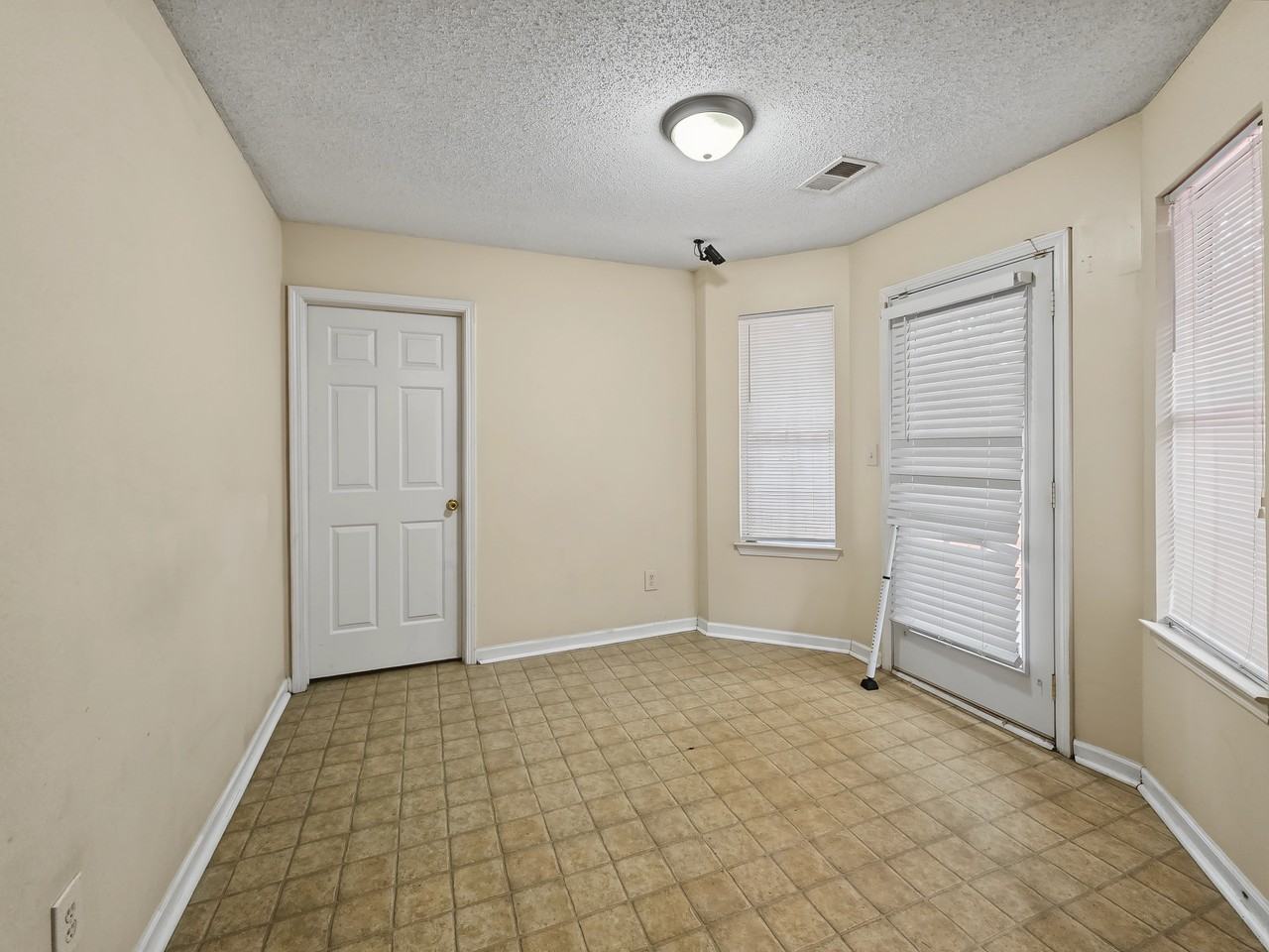 2416 Rambling Way #NA - Photo 6 of 26