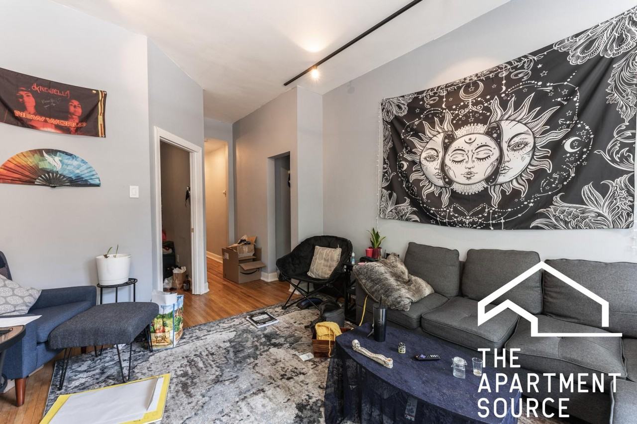 2834 W Lyndale St #1 - Photo 4 of 11