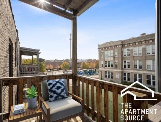 831 W Waveland Ave #N2 - Photo 6 of 7