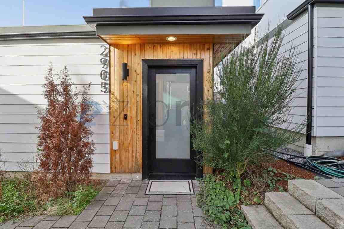2905 13th Ave S - Photo 2 of 23
