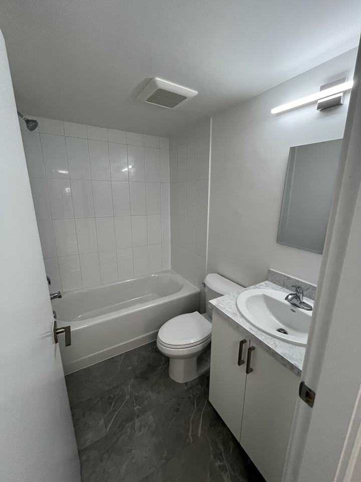 38701 Garibaldi Ave #117 - Photo 4 of 5