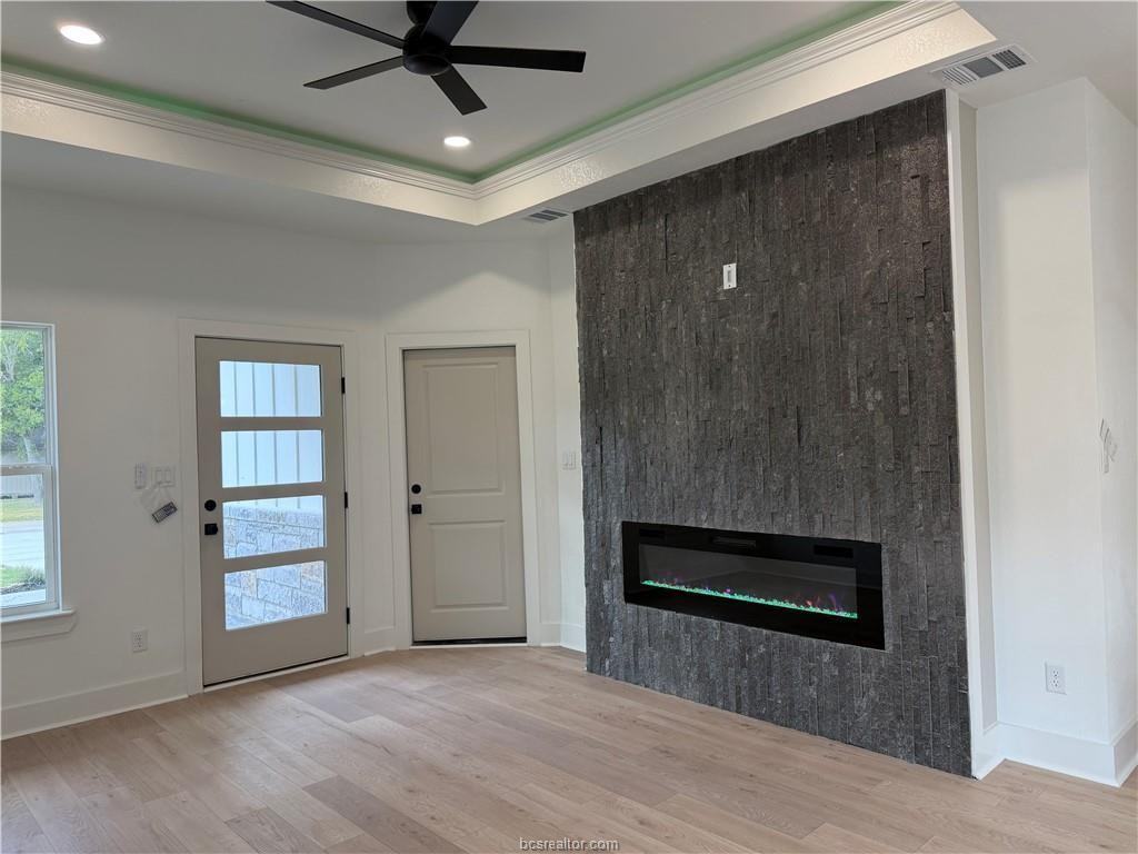603 E 21st St #A - Photo 2 of 15