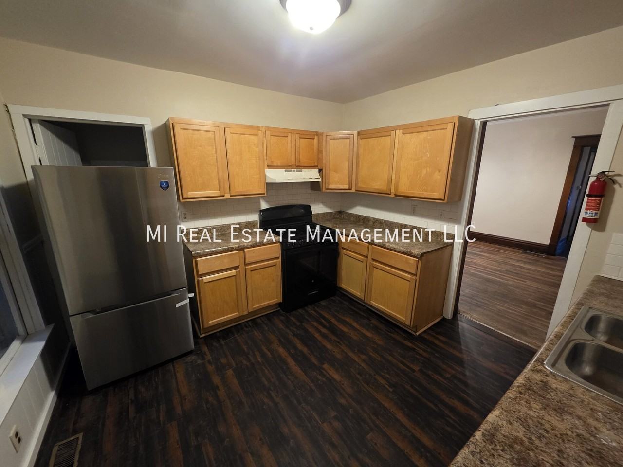 154 Straight Ave Sw - Photo 2 of 16