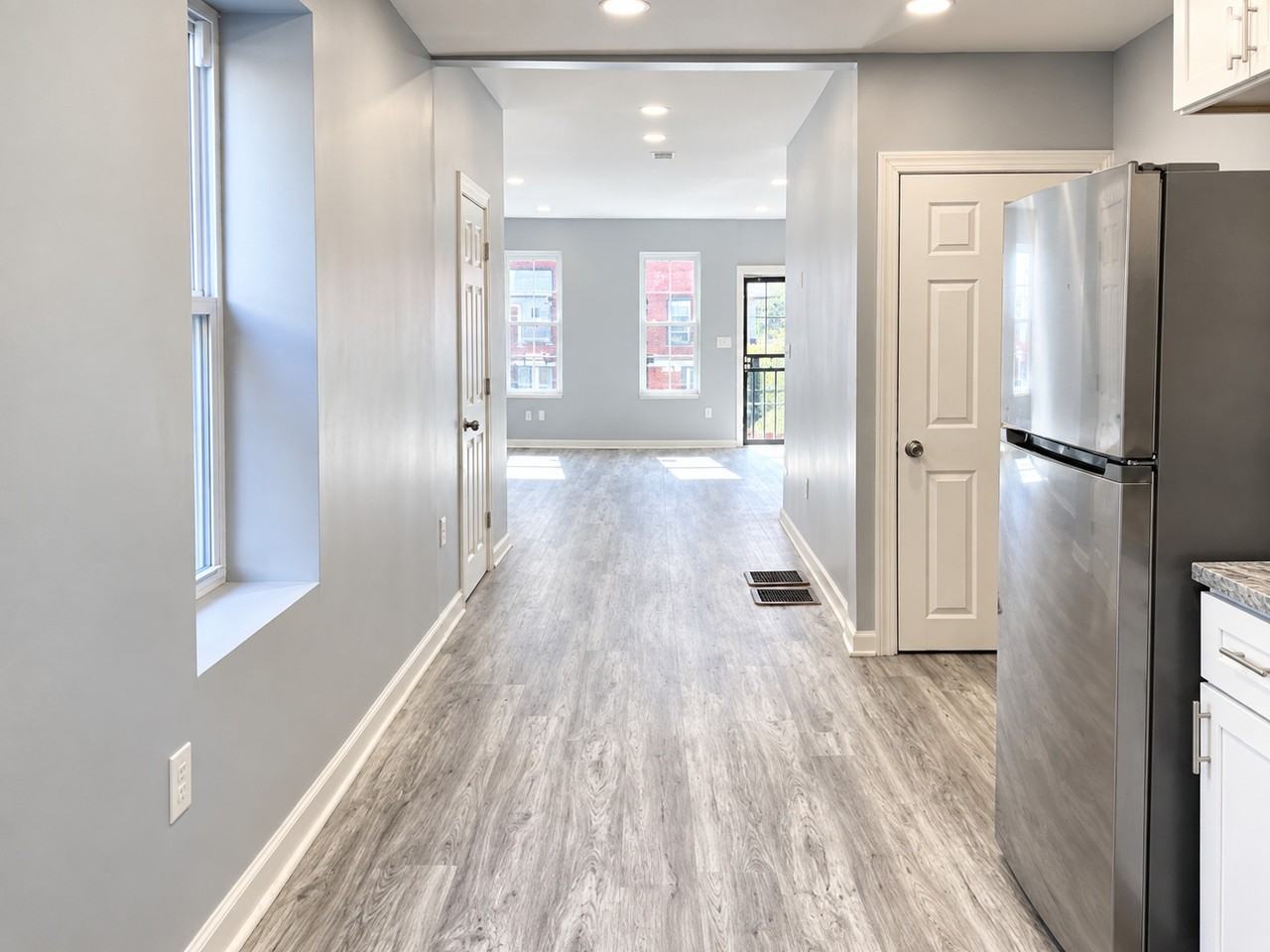 2535 N Water St - Photo 3 of 11