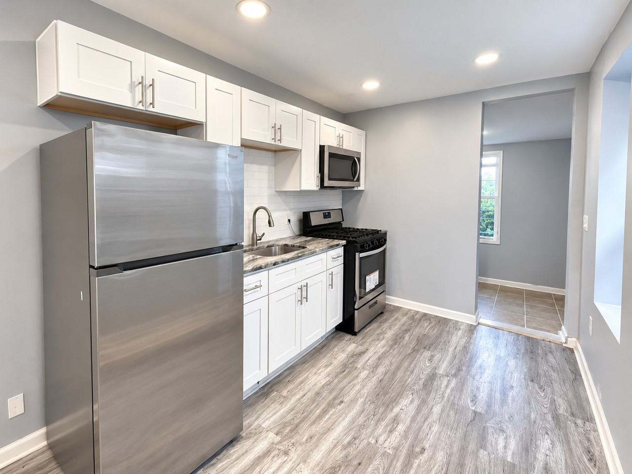 2535 N Water St - Photo 4 of 11