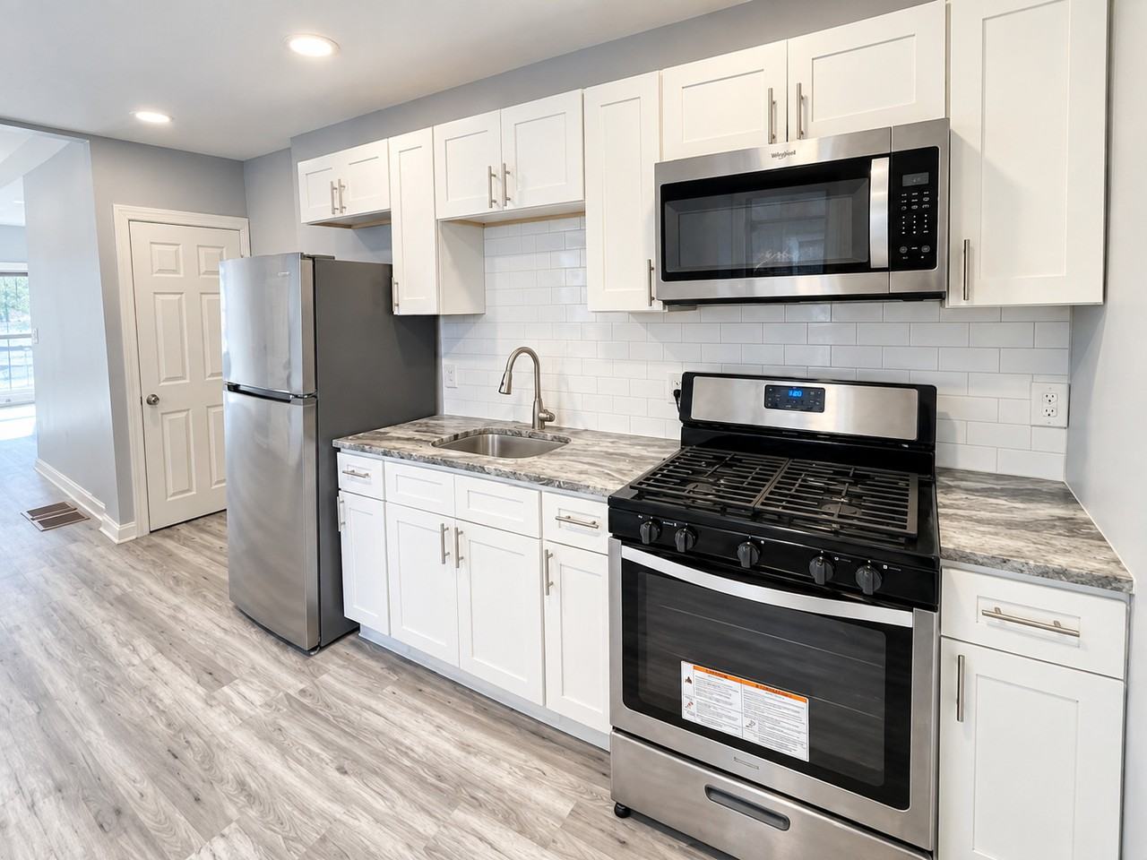 2535 N Water St - Photo 5 of 11