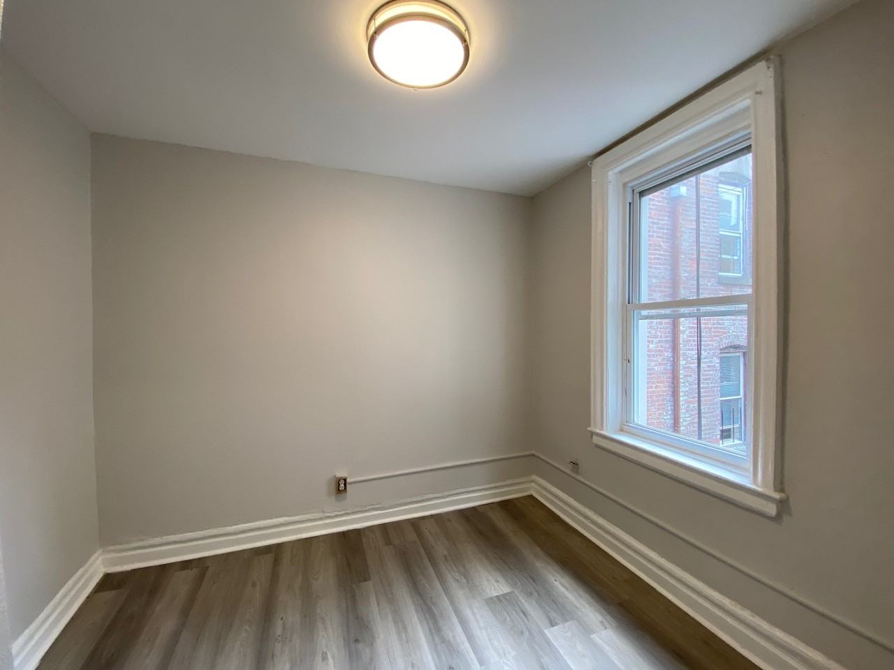 5604-8 Hudson Ave - Photo 2 of 30