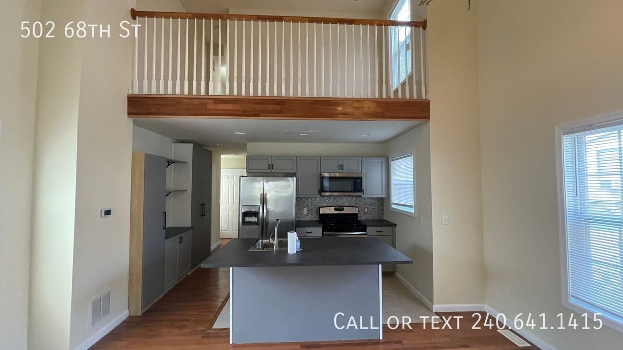 502 68th St - Photo 3 of 14