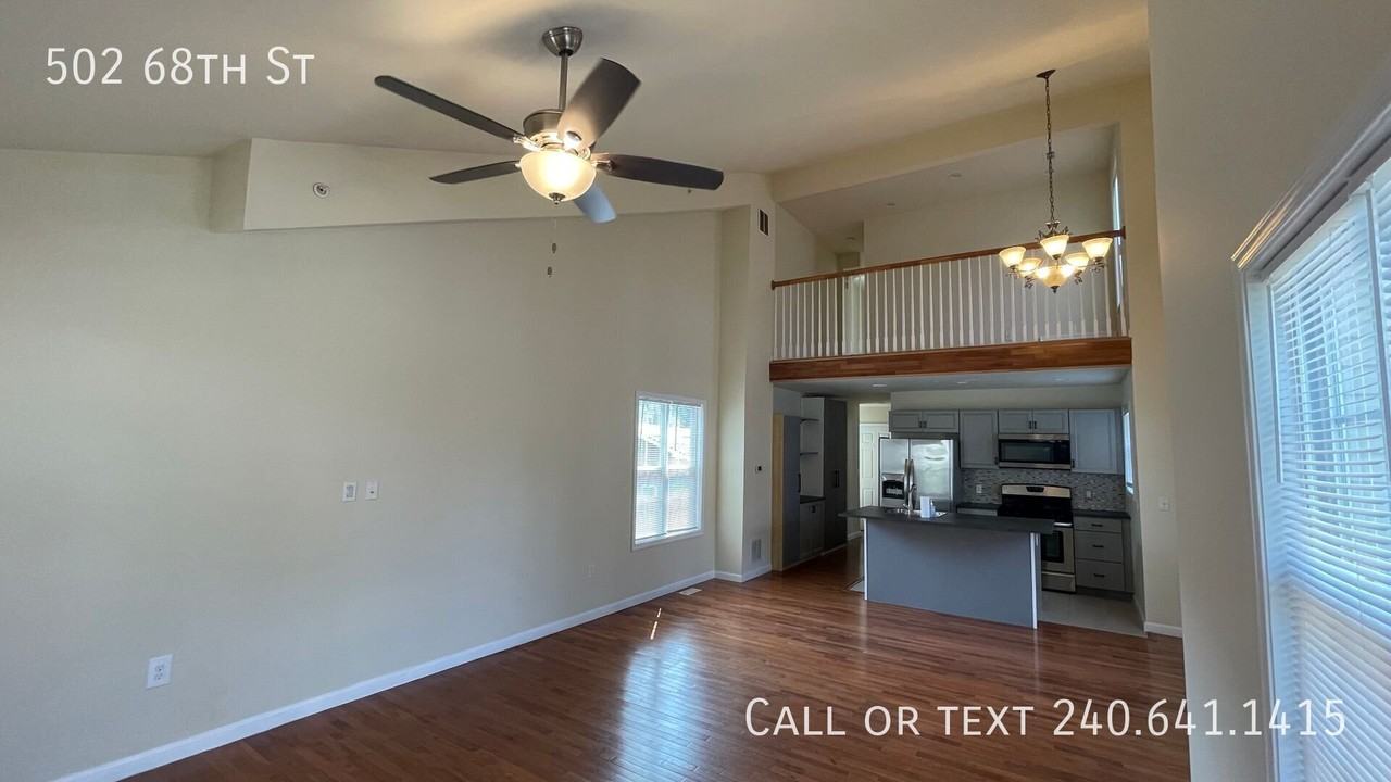 502 68th St - Photo 4 of 14