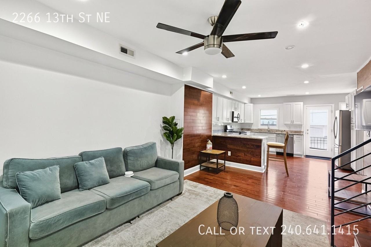 2266 13th St Ne - Photo 2 of 33