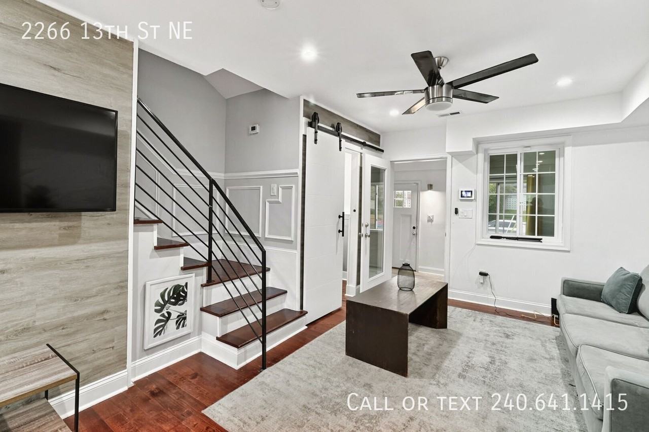 2266 13th St Ne - Photo 4 of 33
