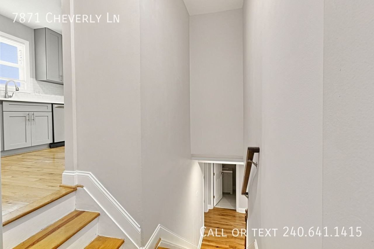 7871 Cheverly Ln - Photo 6 of 38