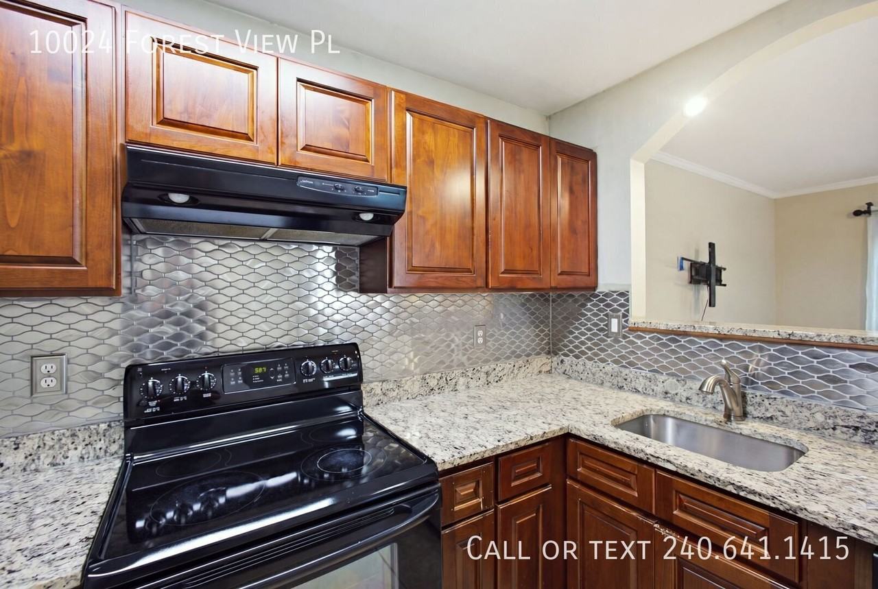 10024 Forest View Pl - Photo 5 of 18