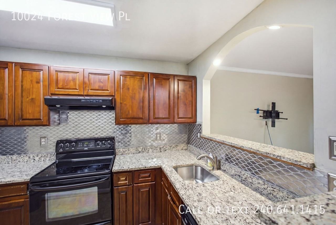 10024 Forest View Pl - Photo 6 of 18