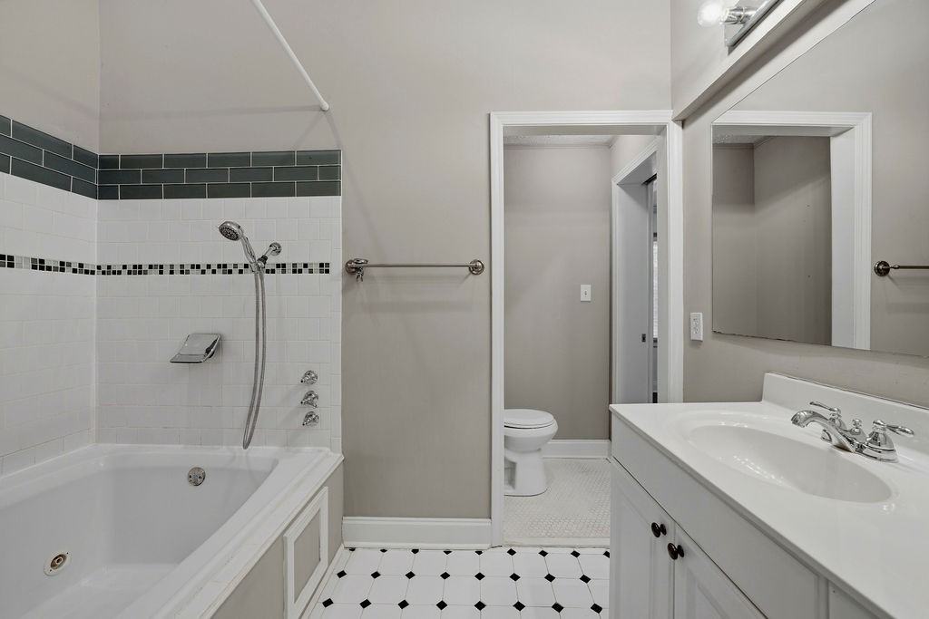 1982 La Dawn Ln Nw - Photo 6 of 10