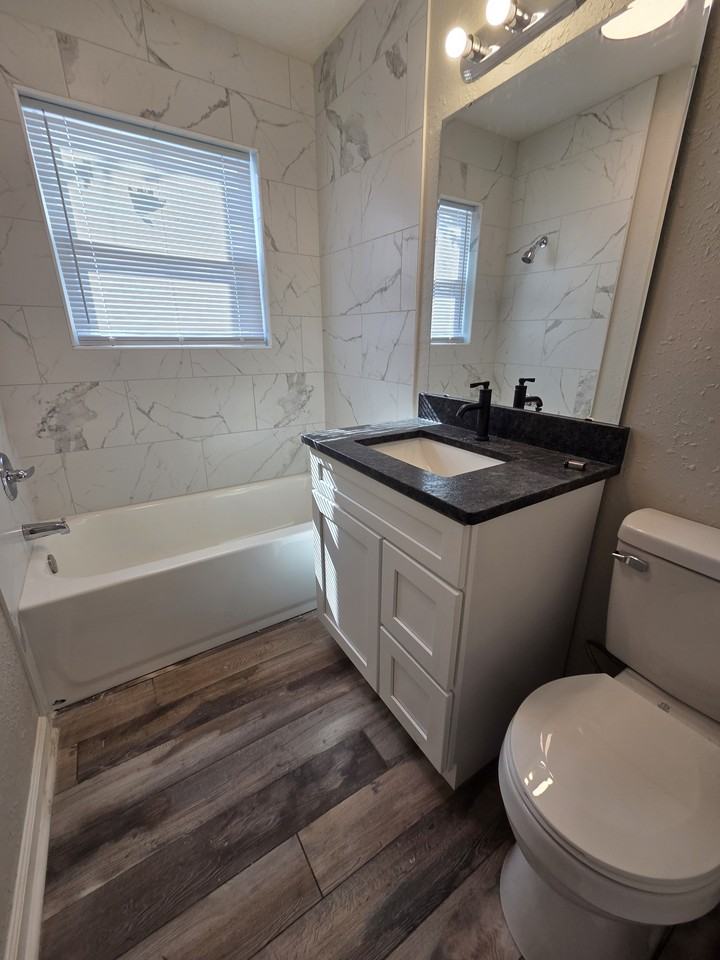 724 Main Street - Photo 5 of 12