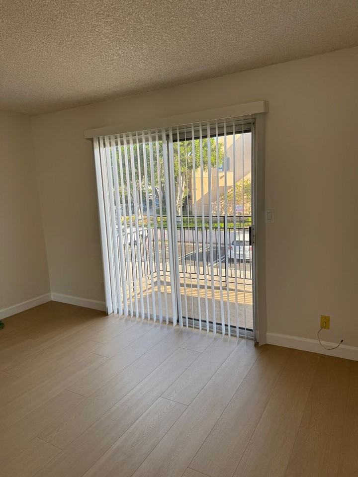 7414 Mesa College Dr #34 - Photo 5 of 18