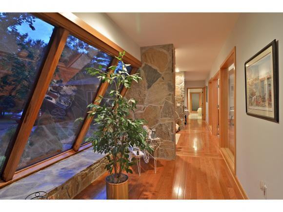 12 New S Dr - Photo 3 of 18