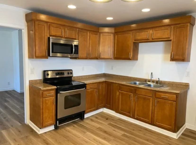 116 W Collins Ct - Photo 2 of 6