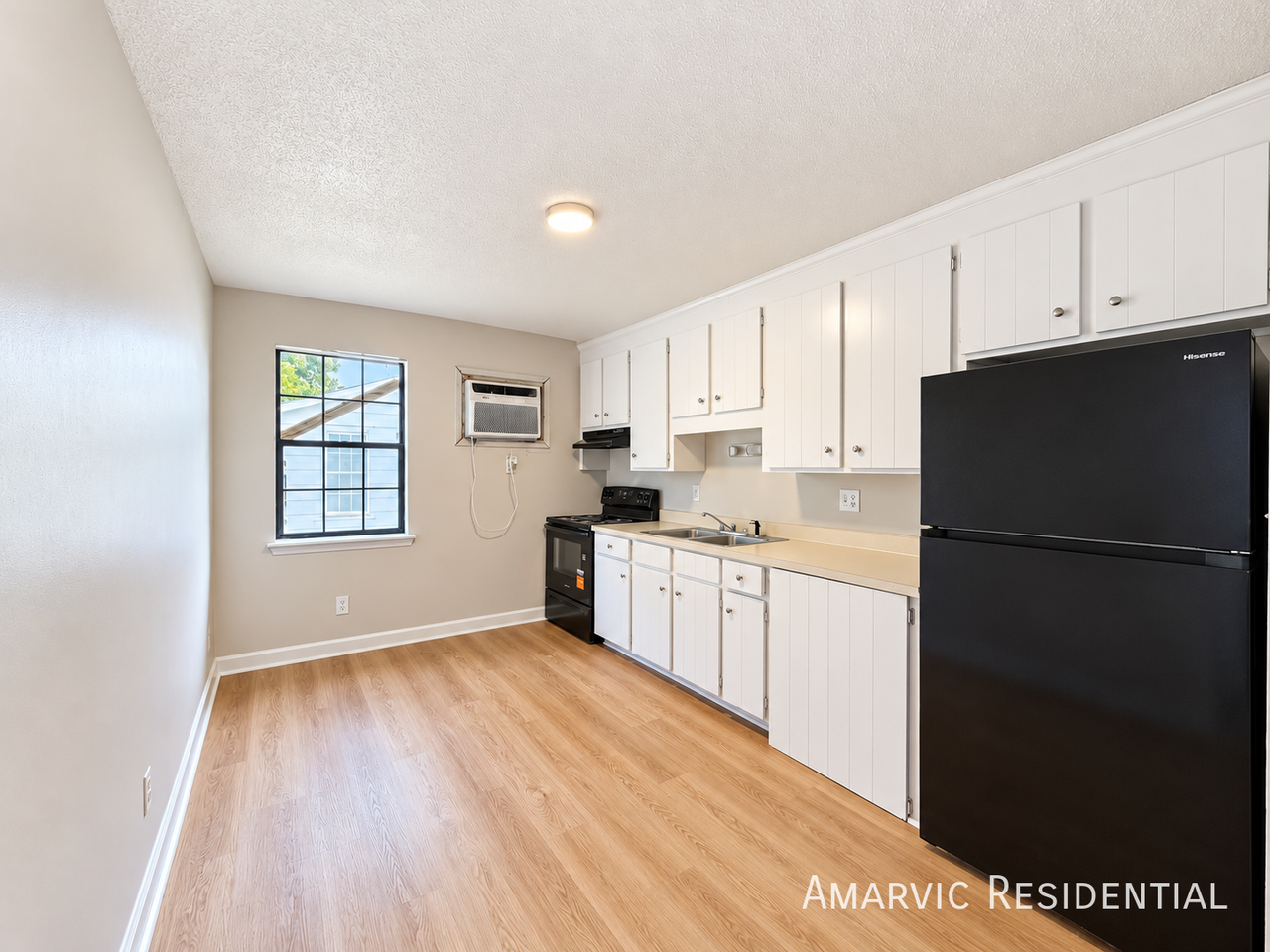2480 W Raleigh Blvd - Photo 4 of 11