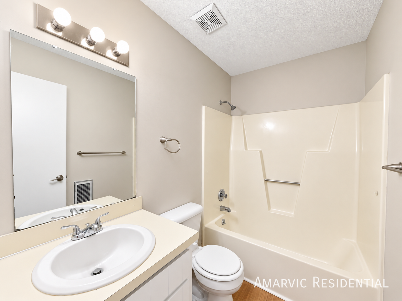 2480 W Raleigh Blvd - Photo 7 of 11