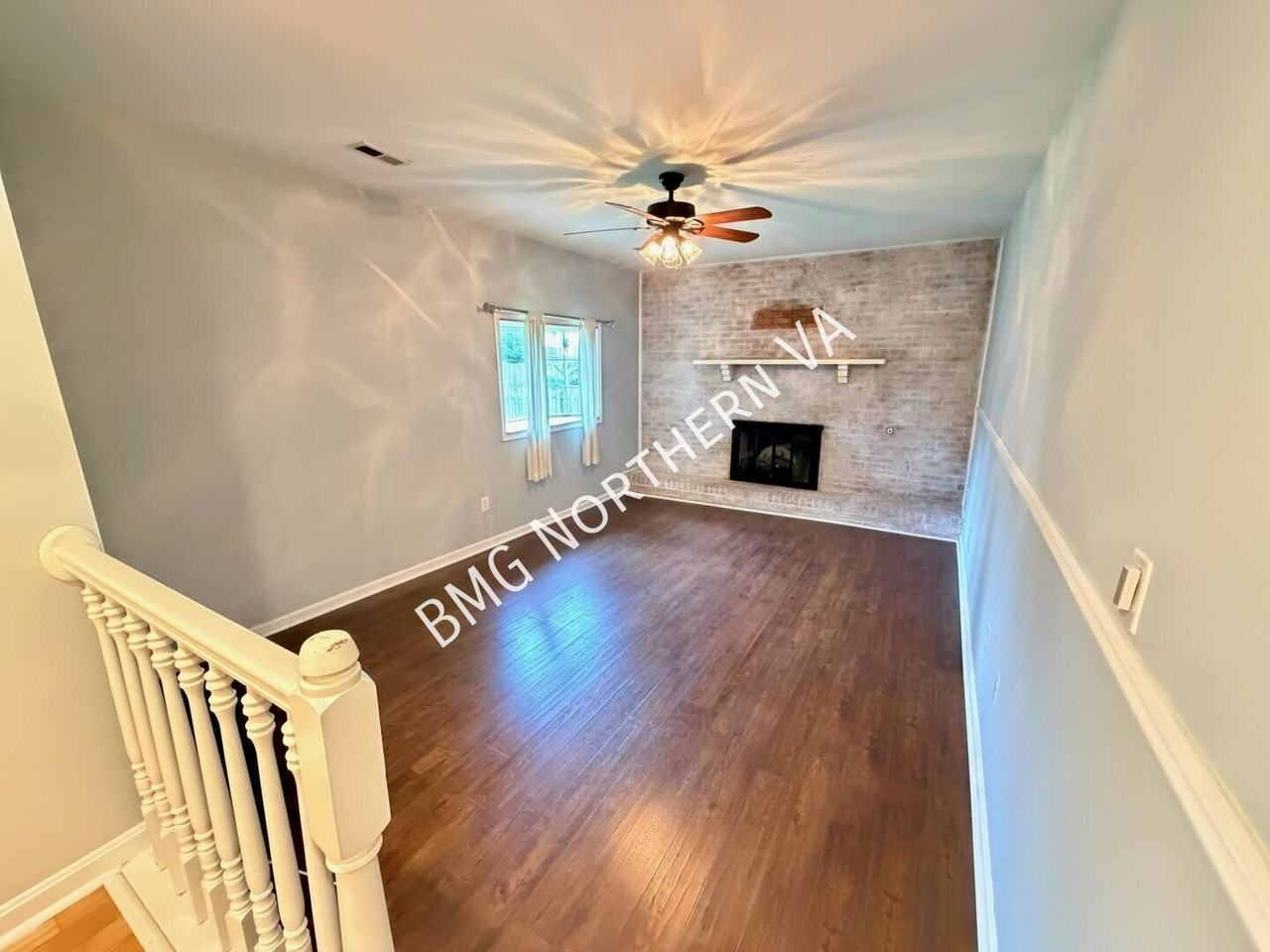 8957 Rolling Rd - Photo 6 of 25