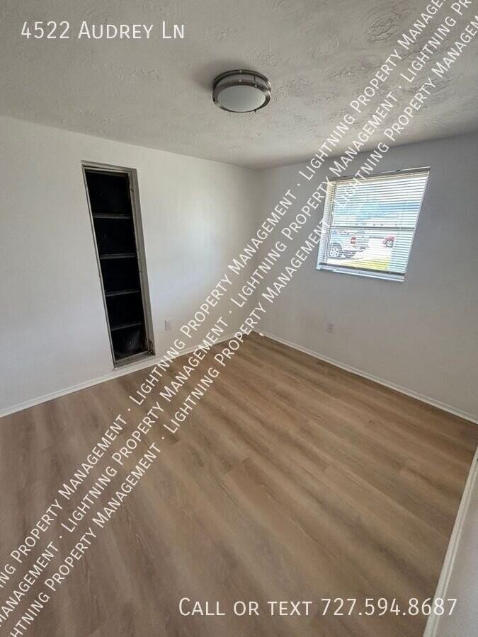 4522 Audrey Ln - Photo 4 of 11