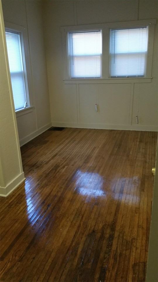 601 E Reed - Photo 7 of 9