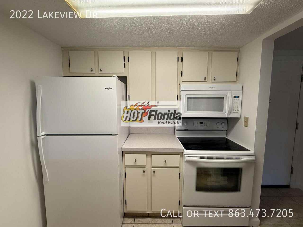 2022 Lakeview Dr - Photo 2 of 12