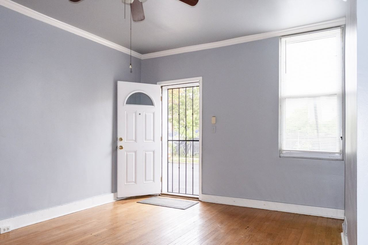 525 W Lafayette Ave - Photo 4 of 26