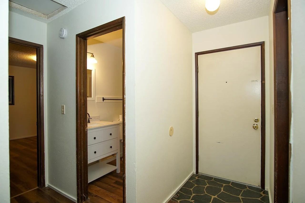 2513 NE Rosa Parks Way - Photo 5 of 9