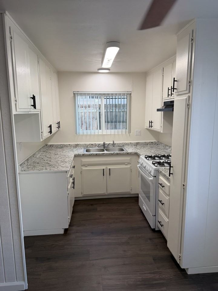 51st St. - Photo 3 of 10