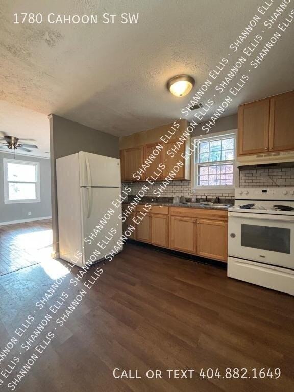 1780 Cahoon St Sw - Photo 6 of 21