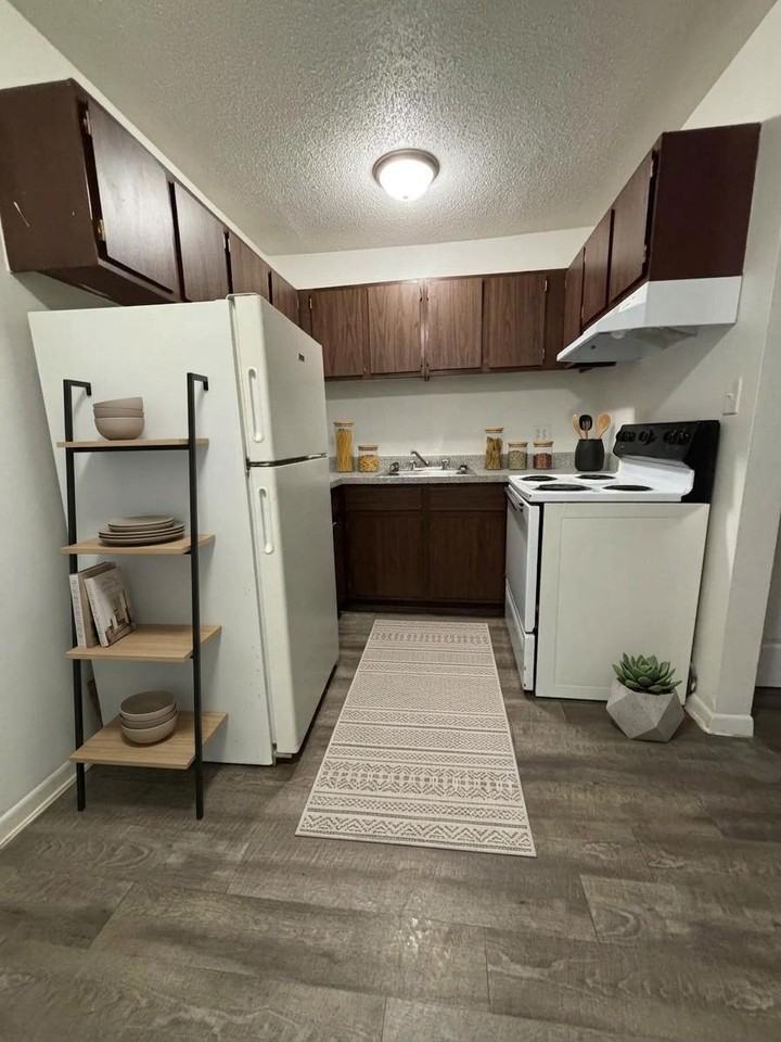 4469 High Street - Photo 2 of 5