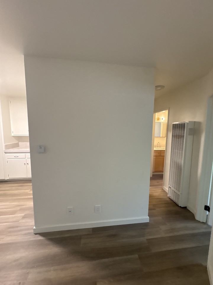514 - 516 East Oak Street - Photo 5 of 9