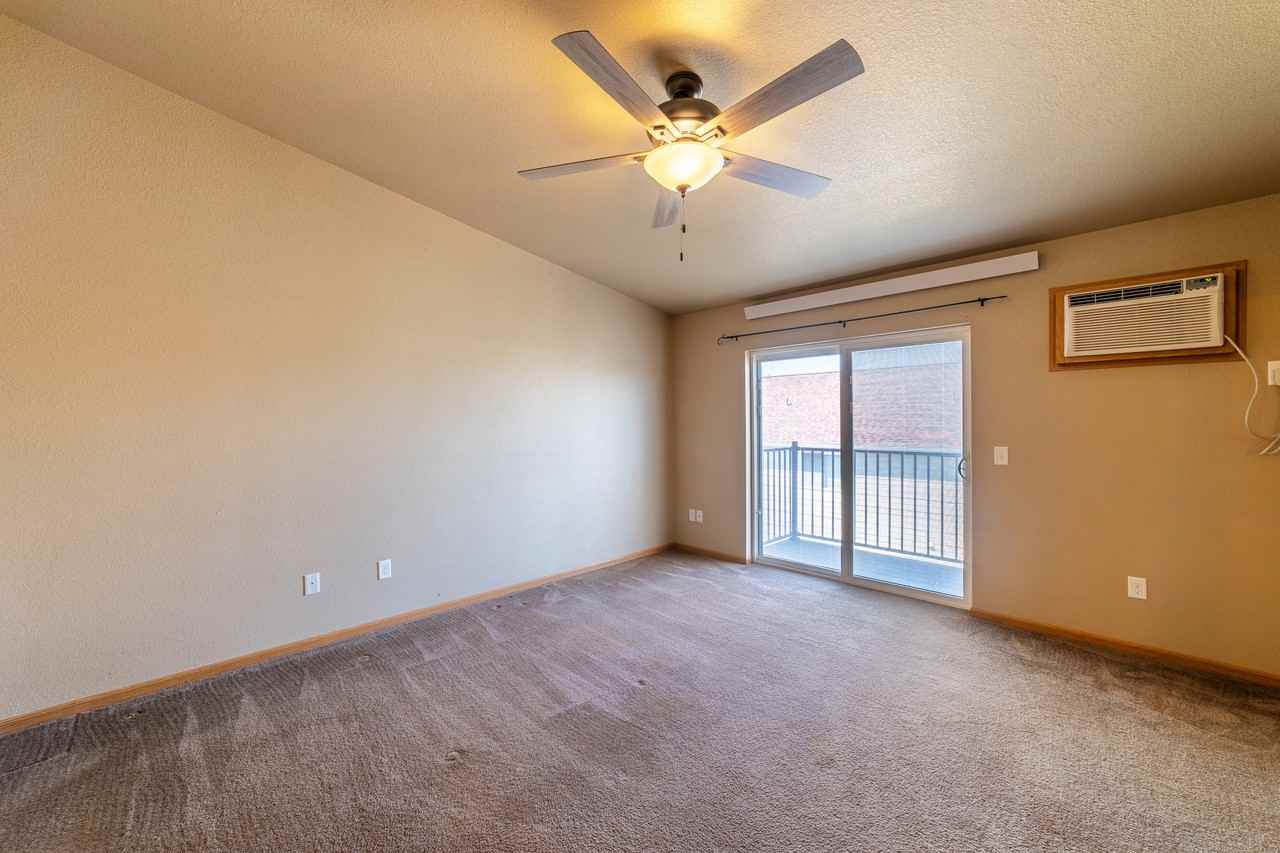 507 S 27th St #507-4 - Photo 2 of 13