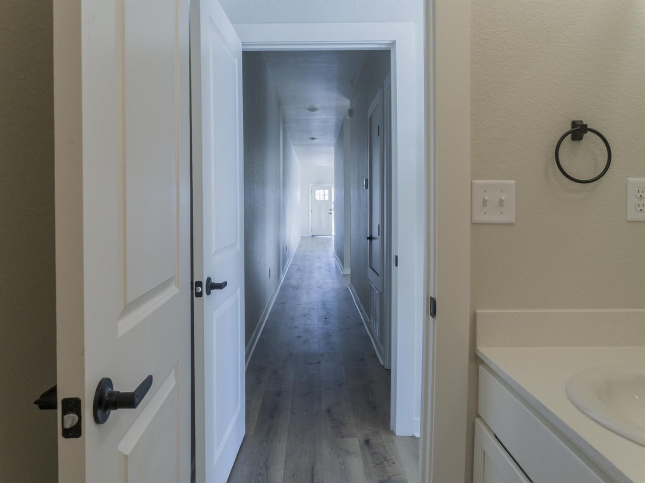Ark Valley Flats - 28641 CR 24.6 - Photo 5 of 11