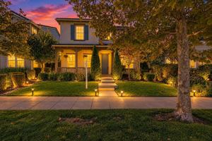 featured image of 668 W Gravino Dr