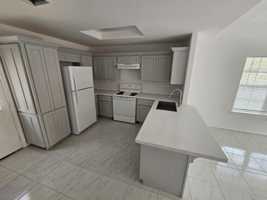 featured image of 700 N Veterans Blvd #30