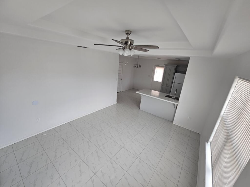 700 N Veterans Blvd #30 - Photo 5 of 28