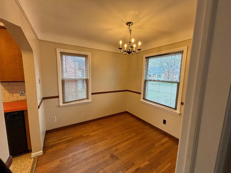 24323 Ross St - Photo 3 of 17