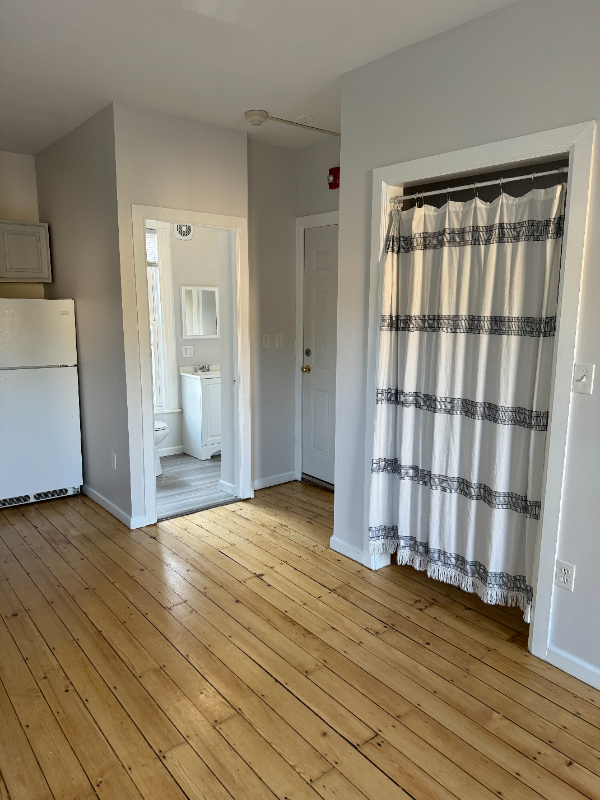 43 Windsor Ave #3C - Photo 5 of 8