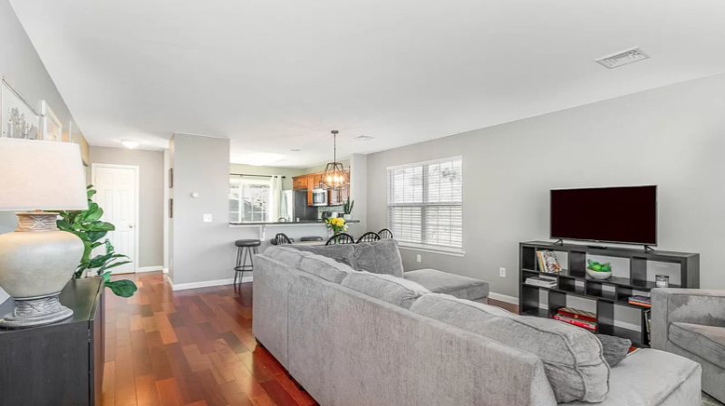 2109 Quail Hollow Dr - Photo 4 of 50