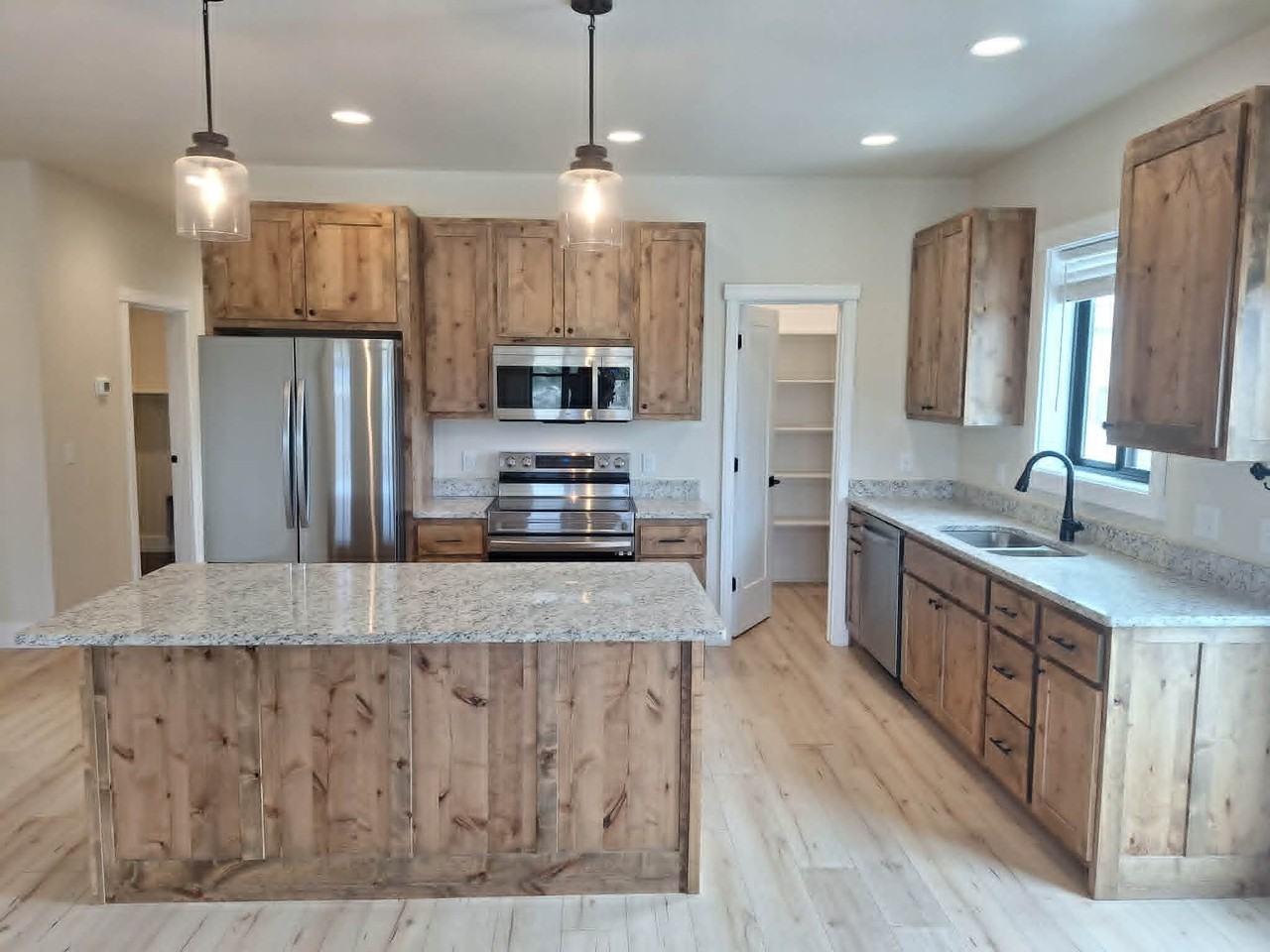 708 S Walnut St #2 - Photo 2 of 17