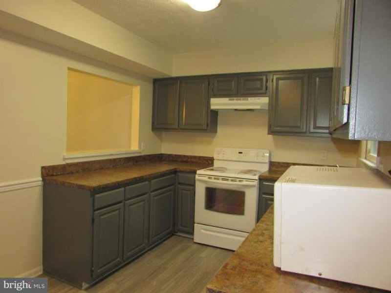 7242 Morrison Dr - Photo 4 of 8