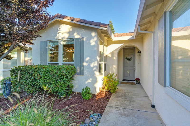 8104 Sienna Loop - Photo 2 of 20