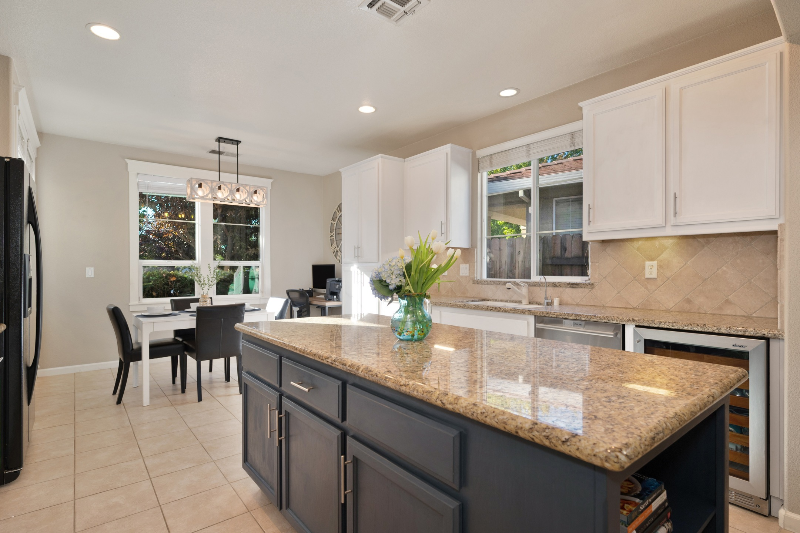 8104 Sienna Loop - Photo 6 of 20