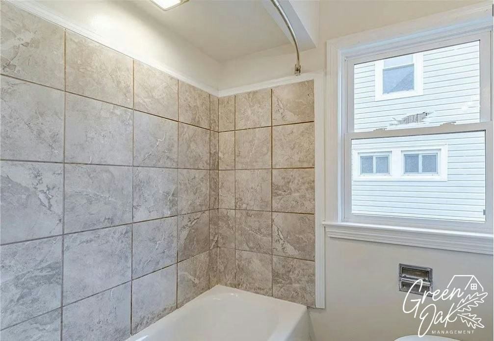 10800 Vernon Avenue - Photo 6 of 11
