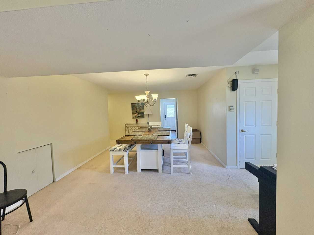 1422 Puanakau Street - Photo 6 of 34