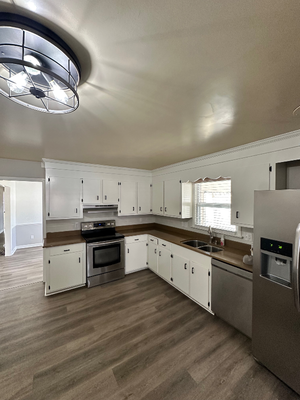 508 Crown Cres - Photo 6 of 26